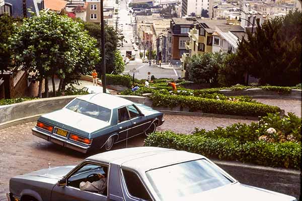 Lombard Street, the crooked street, San FRancisco