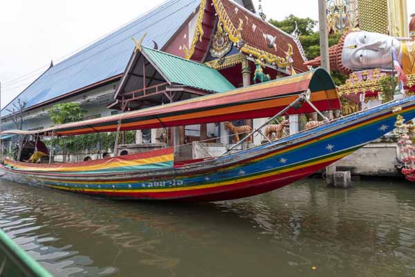 Bangkok longboat