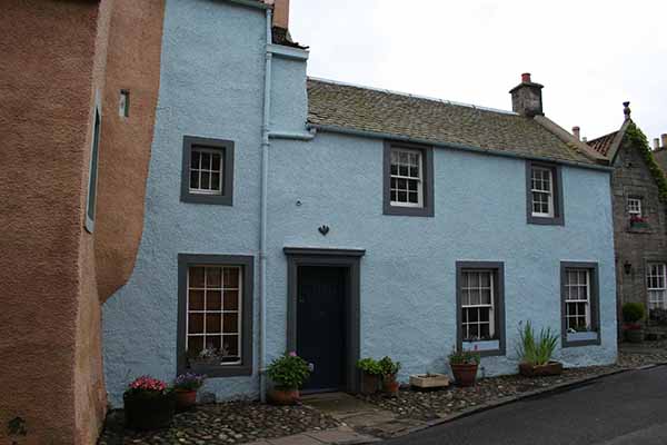 Culross cottages