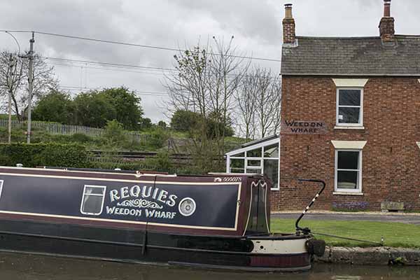 Grand Union Canal Weedon Bec