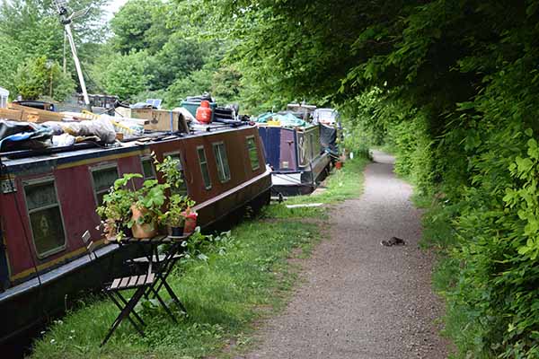 Grand Union Canal Houseboats