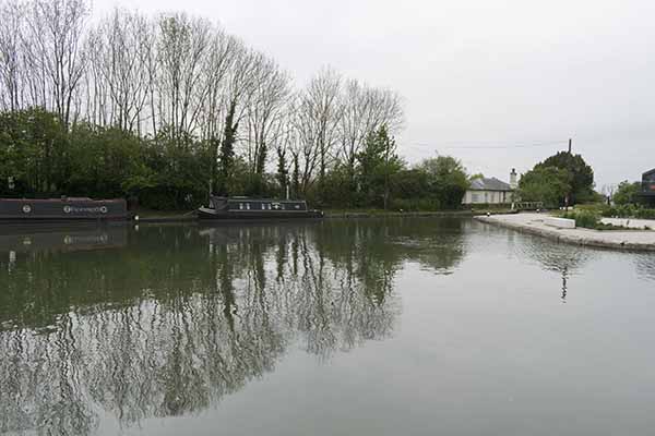 Grand Union Canal Aylesbury Junction