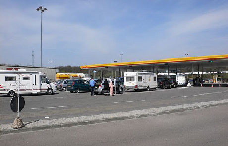 Petrol filling station